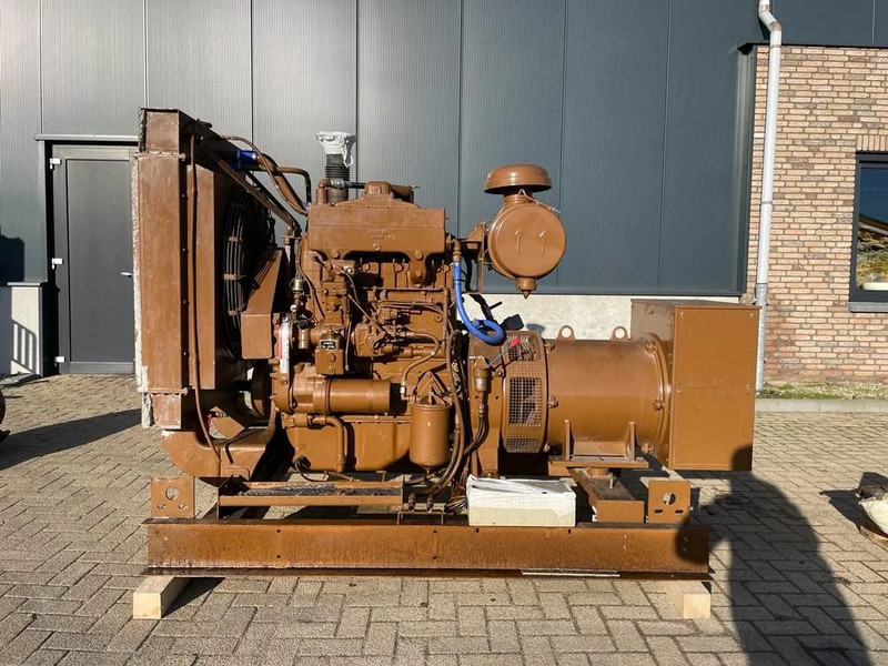 Cummins 140 kVA Leroy Somer generatorset - Generator set: picture 1 Cummins 140 kVA Leroy Somer generatorset - Generator set: picture 1
