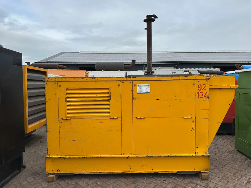 DAF DHT 825 Stamford 125 kVA Silent Noodstroom generatorset - Generator set: picture 1 DAF DHT 825 Stamford 125 kVA Silent Noodstroom generatorset - Generator set: picture 1