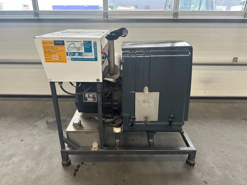 Deutz F2L 1011 Stamford 11 kVA generatorset - Generator set: picture 1 Deutz F2L 1011 Stamford 11 kVA generatorset - Generator set: picture 1