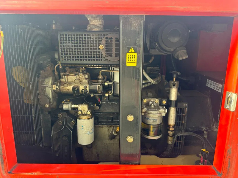 Himoinsa HPW 28 Perkins 28 kVA Silent generatorset - Generator set: picture 4 Himoinsa HPW 28 Perkins 28 kVA Silent generatorset - Generator set: picture 4