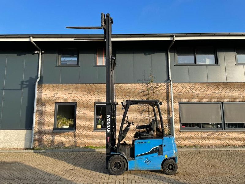 Hyundai 25BH-9 Elektra 2.5 ton Triplex Freelift Sideshift Heftruck - Electric forklift: picture 5 Hyundai 25BH-9 Elektra 2.5 ton Triplex Freelift Sideshift Heftruck - Electric forklift: picture 5