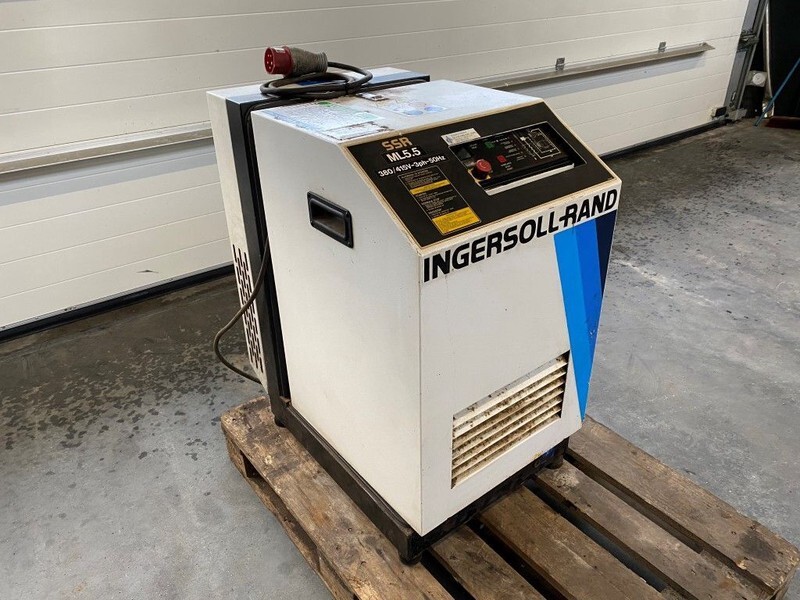 Ingersoll Rand SSR ML 5.5 SSR ML5.5 6 kW 800 L / min 7.5 Bar Elektrische Schroefcompressor - Air compressor: picture 1 Ingersoll Rand SSR ML 5.5 SSR ML5.5 6 kW 800 L / min 7.5 Bar Elektrische Schroefcompressor - Air compressor: picture 1