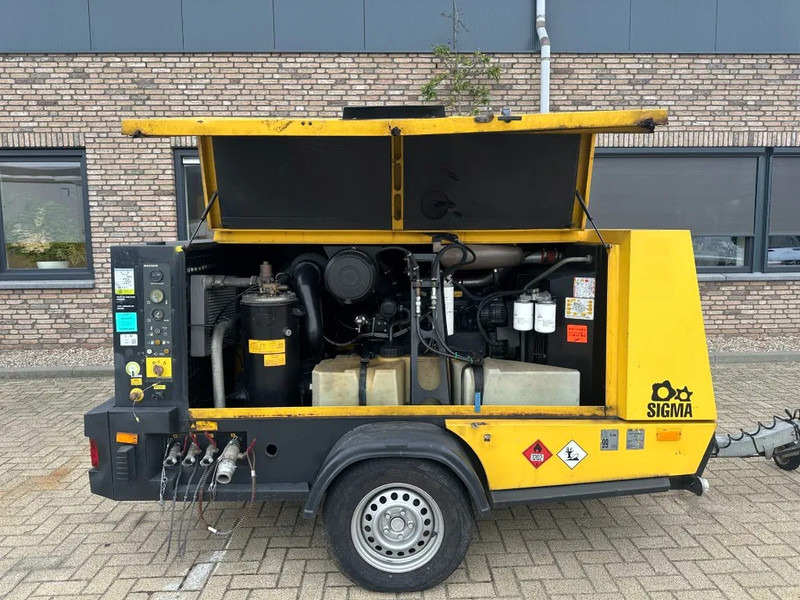 Kaeser M122 Deutz 11.1 m3 / min 10 Bar 83 kW Mobiele Diesel Compressor - Air compressor: picture 2 Kaeser M122 Deutz 11.1 m3 / min 10 Bar 83 kW Mobiele Diesel Compressor - Air compressor: picture 2