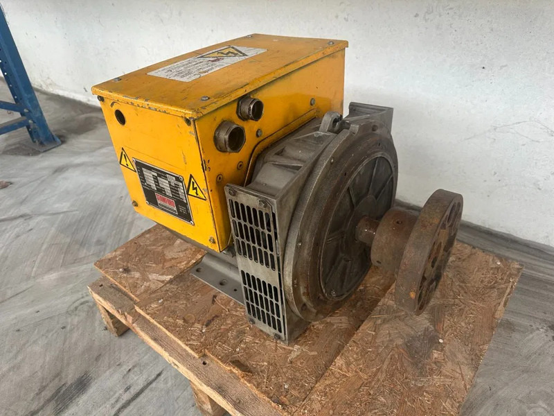 Stamford BC.I164D2 15 kVa Stamford Dubbel gelagerd Double Bearing generatordeel Alternator - Generator set: picture 2 Stamford BC.I164D2 15 kVa Stamford Dubbel gelagerd Double Bearing generatordeel Alternator - Generator set: picture 2