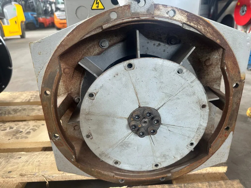 Stamford BC.I184G1 Alternator 30 kVa generatordeel - Generator set: picture 5 Stamford BC.I184G1 Alternator 30 kVa generatordeel - Generator set: picture 5