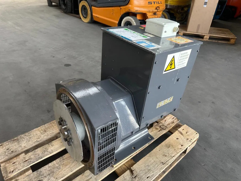 Stamford UC.I224F2 Generatordeel 65 kVA Alternator as New ! - Generator set: picture 3 Stamford UC.I224F2 Generatordeel 65 kVA Alternator as New ! - Generator set: picture 3