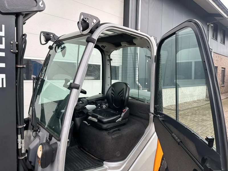 Still RX70-30T 3 ton Duplex Freelift Sideshift Positioner Vorkenversteller LPG Heftruck 2017 - LPG forklift: picture 5 Still RX70-30T 3 ton Duplex Freelift Sideshift Positioner Vorkenversteller LPG Heftruck 2017 - LPG forklift: picture 5