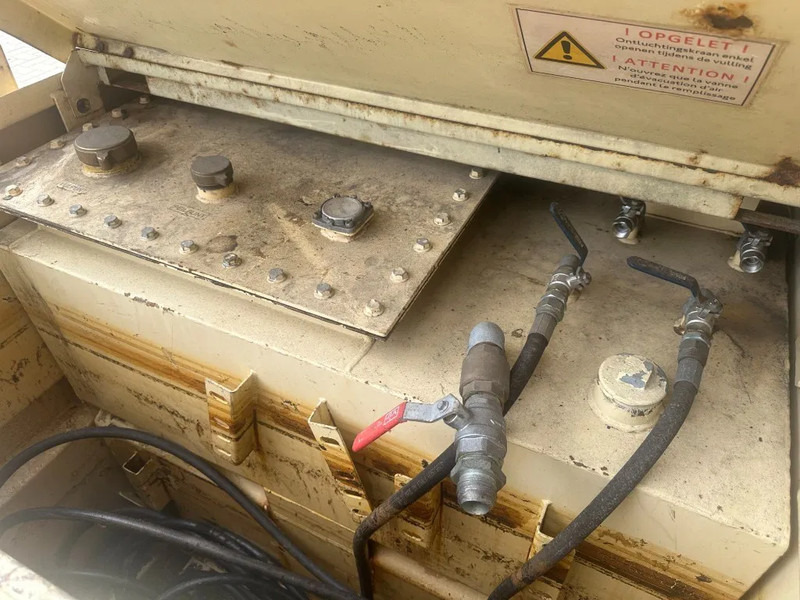 Tolsma Kiwa IBC 1150 liter Dieseltank Milieutank - Storage tank: picture 5 Tolsma Kiwa IBC 1150 liter Dieseltank Milieutank - Storage tank: picture 5