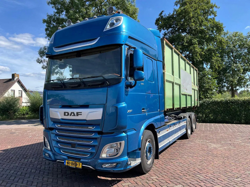DAF XF 530 FAS - Cable system truck: picture 2 DAF XF 530 FAS - Cable system truck: picture 2