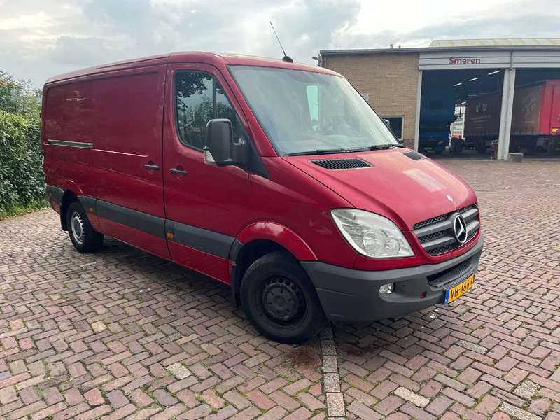 Mercedes-Benz Sprinter 313 CDI L2H1 - Panel van: picture 1 Mercedes-Benz Sprinter 313 CDI L2H1 - Panel van: picture 1