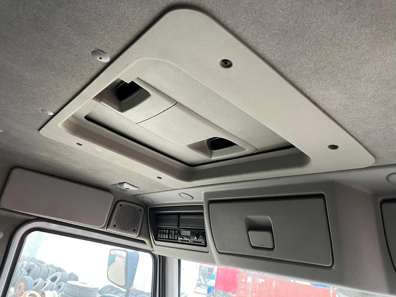 Box truck Renault Midlum 270 versnellingsbak defect: picture 13