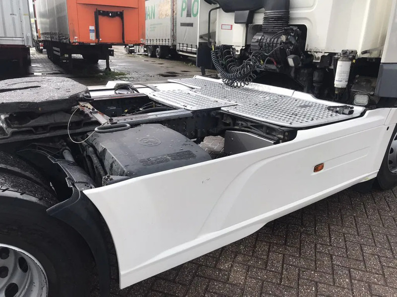 Tractor unit DAF CF 400 FT EURO 6: picture 17