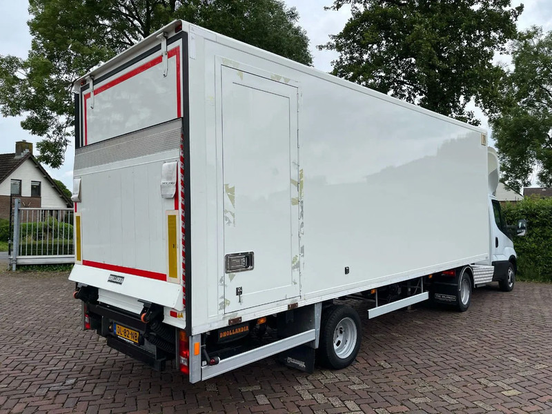 VELDHUIZEN P37-4 - Closed box semi-trailer: picture 1 VELDHUIZEN P37-4 - Closed box semi-trailer: picture 1