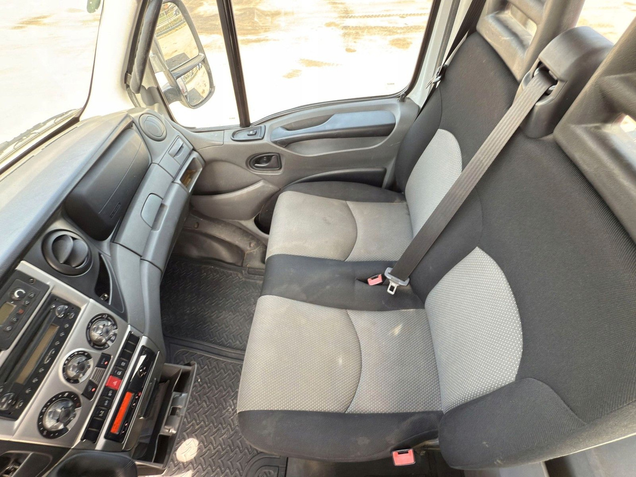 Iveco Daily 65C14 Pritsche 3,75 m FASSI F38 A.22 on lease Iveco Daily 65C14 Pritsche 3,75 m FASSI F38 A.22: picture 11