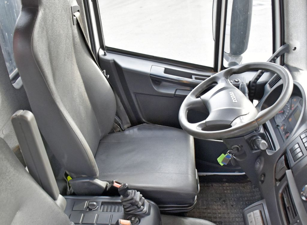 Tipper van Iveco EUROCARGO 100E19 +PK 7001 H + FUNK * TOPZUSTAND: picture 12 Tipper van Iveco EUROCARGO 100E19 +PK 7001 H + FUNK * TOPZUSTAND: picture 12