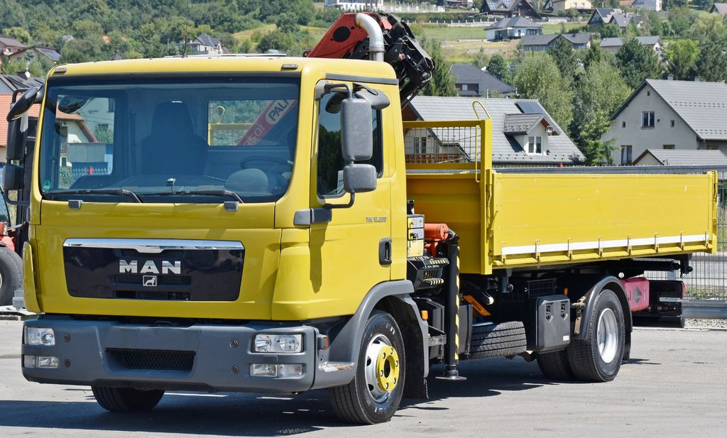 MAN TGL 12.220 Kipper 5,05 m + PK 8501 B *TOPZUSTAND MAN TGL 12.220 Kipper 5,05 m + PK 8501 B *TOPZUSTAND - Tipper, Crane truck: picture 4 MAN TGL 12.220 Kipper 5,05 m + PK 8501 B *TOPZUSTAND MAN TGL 12.220 Kipper 5,05 m + PK 8501 B *TOPZUSTAND - Tipper, Crane truck: picture 4
