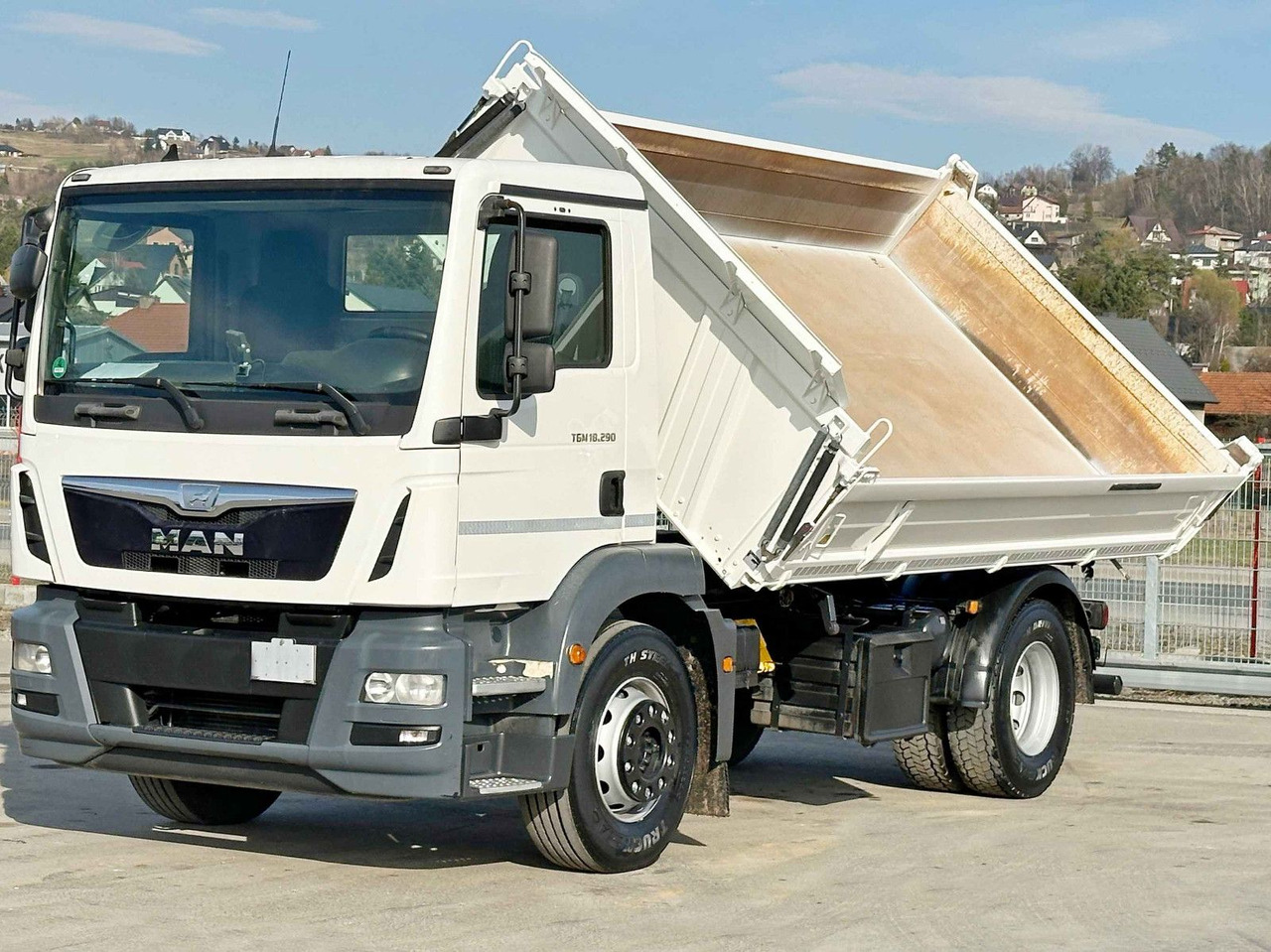 MAN TGM 18.290* Kipper 4,60 m * TOPZUSTAND - Tipper, Crane truck: picture 5 MAN TGM 18.290* Kipper 4,60 m * TOPZUSTAND - Tipper, Crane truck: picture 5