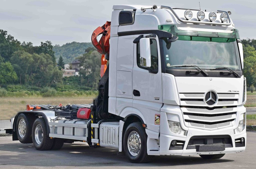 Mercedes-Benz ACTROS 2551 * ABROLLKIPPER * LIV L120 Z3 (88) - Hook lift truck, Crane truck: picture 3 Mercedes-Benz ACTROS 2551 * ABROLLKIPPER * LIV L120 Z3 (88) - Hook lift truck, Crane truck: picture 3