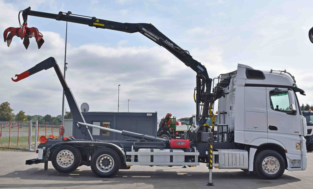 Mercedes-Benz ACTROS 2551 * ABROLLKIPPER * LIV L120 Z3 (88) - Hook lift truck, Crane truck: picture 5 Mercedes-Benz ACTROS 2551 * ABROLLKIPPER * LIV L120 Z3 (88) - Hook lift truck, Crane truck: picture 5