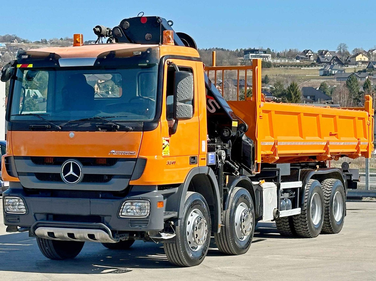 Mercedes-Benz ACTROS 3241 * HIAB 322 EP-4 HIDUO + FUNK / 8x4 - Tipper, Crane truck: picture 5 Mercedes-Benz ACTROS 3241 * HIAB 322 EP-4 HIDUO + FUNK / 8x4 - Tipper, Crane truck: picture 5
