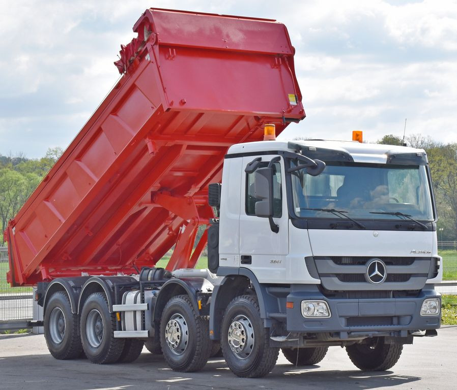 Mercedes-Benz ACTROS 3241 Kipper 5,70m + BORDMATIC / 8x4 - Tipper: picture 4 Mercedes-Benz ACTROS 3241 Kipper 5,70m + BORDMATIC / 8x4 - Tipper: picture 4