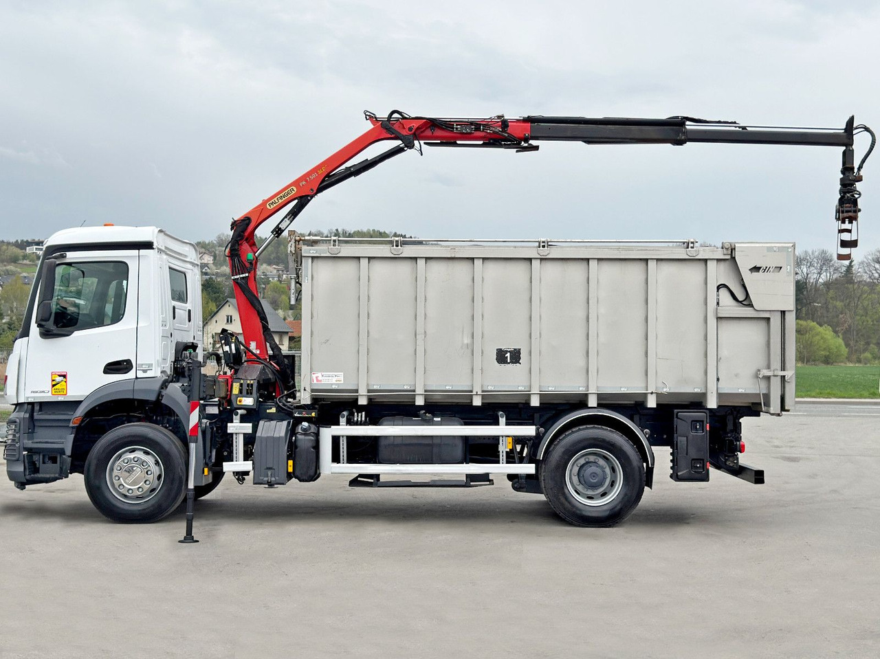 Mercedes-Benz AROCS 1830* KIPPER 5,00m * PK 7.501 SLD A + FUNK on lease Mercedes-Benz AROCS 1830* KIPPER 5,00m * PK 7.501 SLD A + FUNK: picture 6