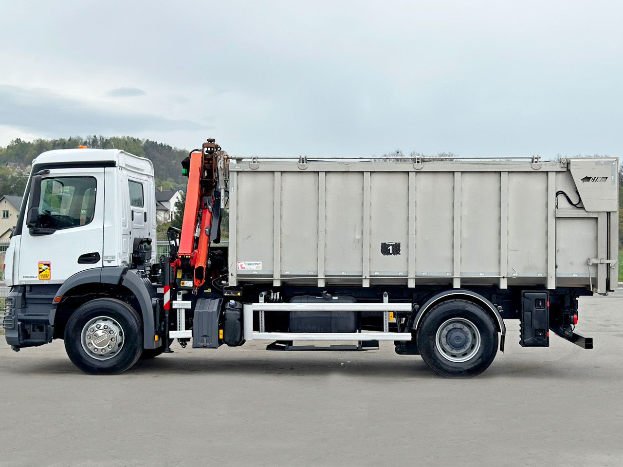 Mercedes-Benz AROCS 1830* KIPPER 5,00m * PK 7.501 SLD A + FUNK on lease Mercedes-Benz AROCS 1830* KIPPER 5,00m * PK 7.501 SLD A + FUNK: picture 7