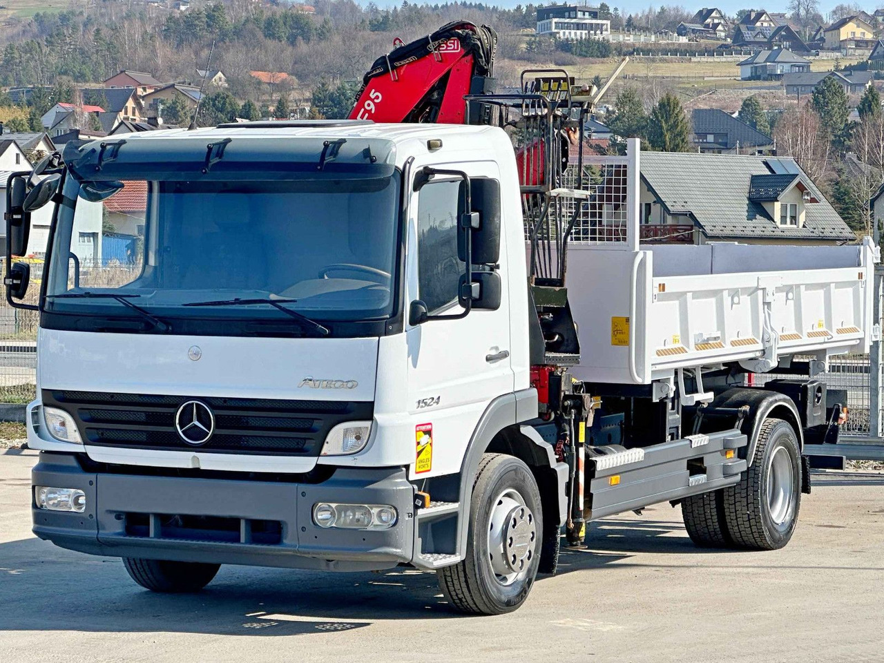 Mercedes-Benz ATEGO 1524 Kipper 4,35 m* FASSI F95A.21* TOP - Crane truck: picture 2 Mercedes-Benz ATEGO 1524 Kipper 4,35 m* FASSI F95A.21* TOP - Crane truck: picture 2
