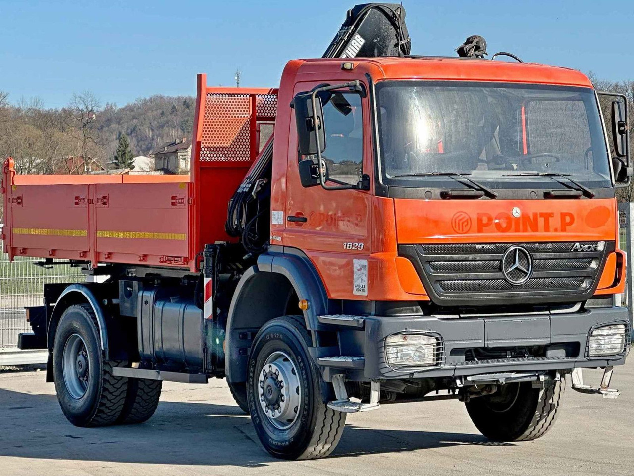 Mercedes-Benz AXOR 1829 * HIAB 1111 HIDUO + FUNK * TOP * 4x4 - Tipper, Crane truck: picture 3 Mercedes-Benz AXOR 1829 * HIAB 1111 HIDUO + FUNK * TOP * 4x4 - Tipper, Crane truck: picture 3