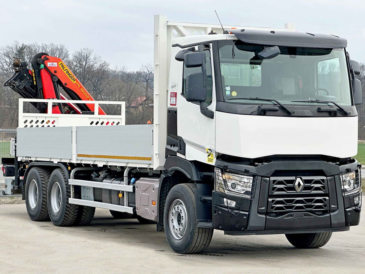 Renault C 380 *PRITSCHE 6,80m * PK 18002-EH C + FUNK*6x4 - Crane truck: picture 4 Renault C 380 *PRITSCHE 6,80m * PK 18002-EH C + FUNK*6x4 - Crane truck: picture 4