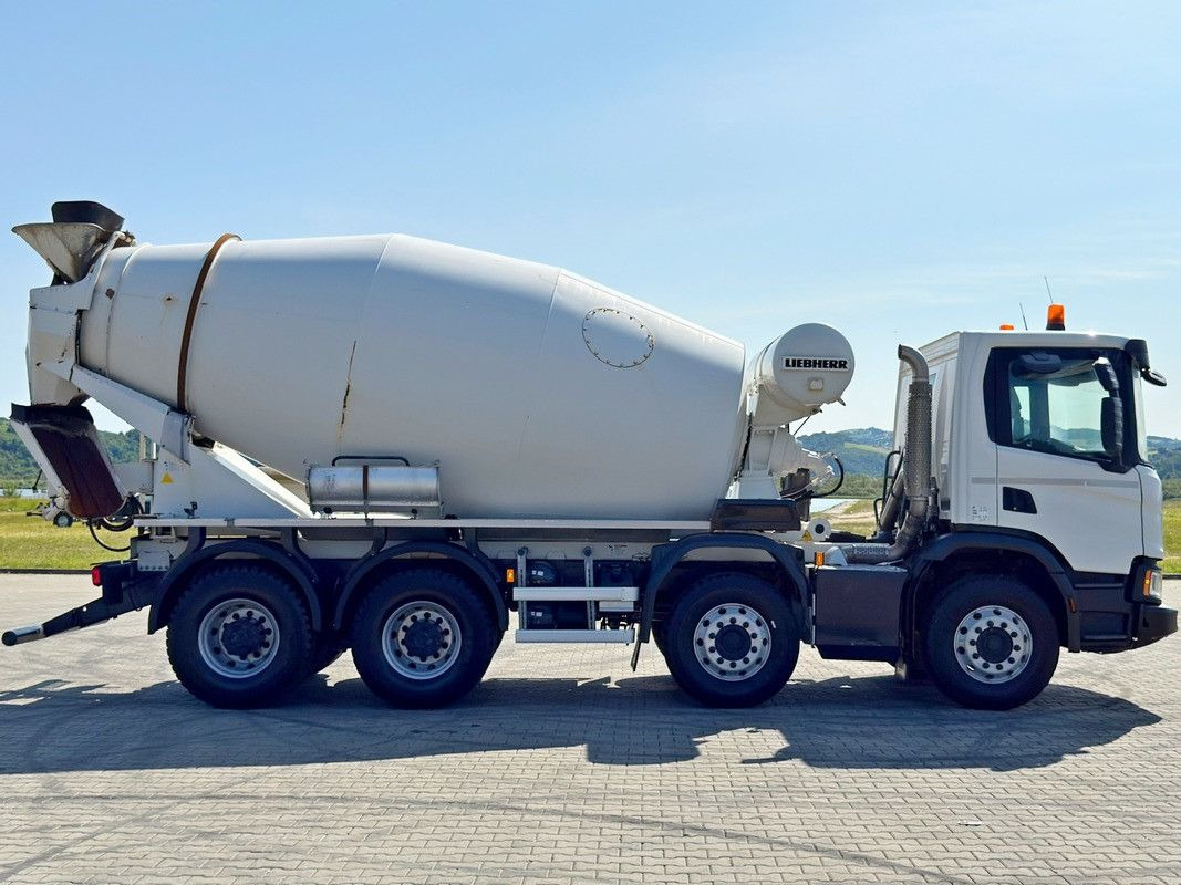 Scania P 450 * Betonmischer * 8x4 * TOPZUSTAND - Concrete mixer truck: picture 4 Scania P 450 * Betonmischer * 8x4 * TOPZUSTAND - Concrete mixer truck: picture 4