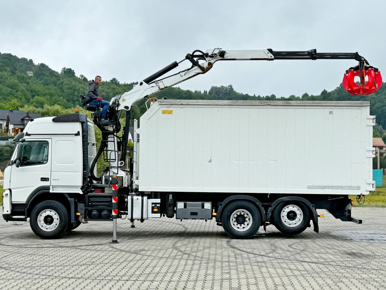 Volvo FM 420 Kipper 6,20 m * EPSILON Q150L75 *TOP - Crane truck: picture 5 Volvo FM 420 Kipper 6,20 m * EPSILON Q150L75 *TOP - Crane truck: picture 5