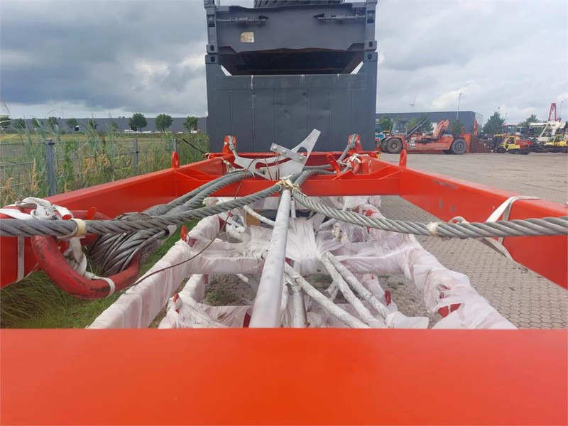 Attachment for Material handling equipment FORKLIFTCENTER 20FT SEMI-AUTOMATIC SPREADER: picture 6