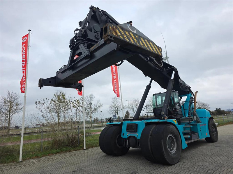KONECRANES SMV 4532 TC5 - Reach stacker: picture 4 KONECRANES SMV 4532 TC5 - Reach stacker: picture 4