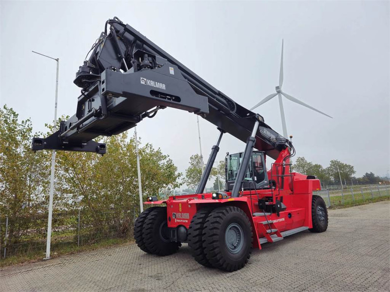 Kalmar DRG450-65S5 - Reach stacker: picture 4 Kalmar DRG450-65S5 - Reach stacker: picture 4