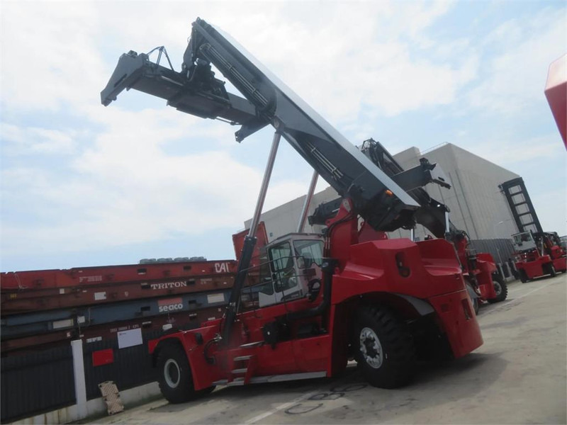 Kalmar DRU450-62S5 - Reach stacker: picture 2 Kalmar DRU450-62S5 - Reach stacker: picture 2