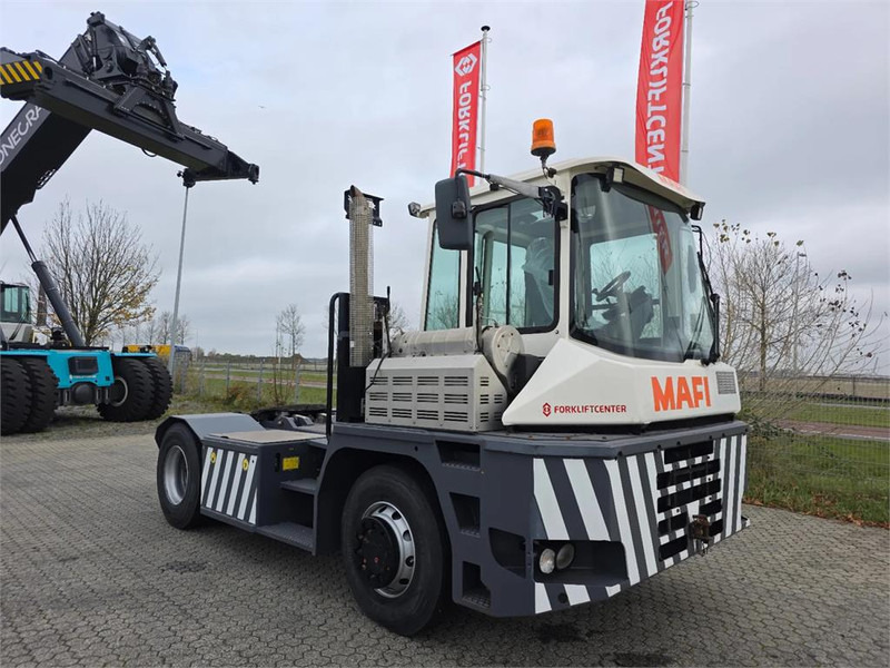 Mafi R332 4x4 - Terminal tractor: picture 1 Mafi R332 4x4 - Terminal tractor: picture 1