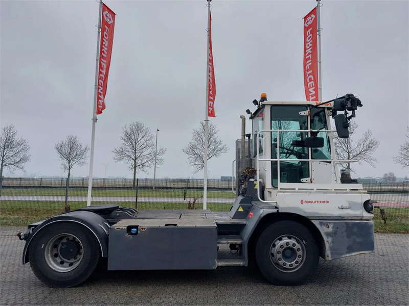 Mafi T225D - Terminal tractor: picture 3 Mafi T225D - Terminal tractor: picture 3