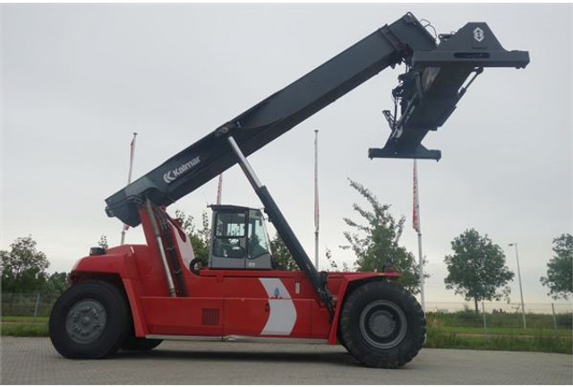Novatech Terminal Trailer TT 65 T - Material handling equipment: picture 1 Novatech Terminal Trailer TT 65 T - Material handling equipment: picture 1