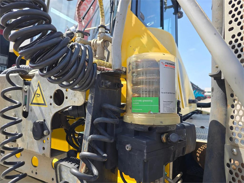 Terminal tractor Terberg RT223 4x4: picture 10