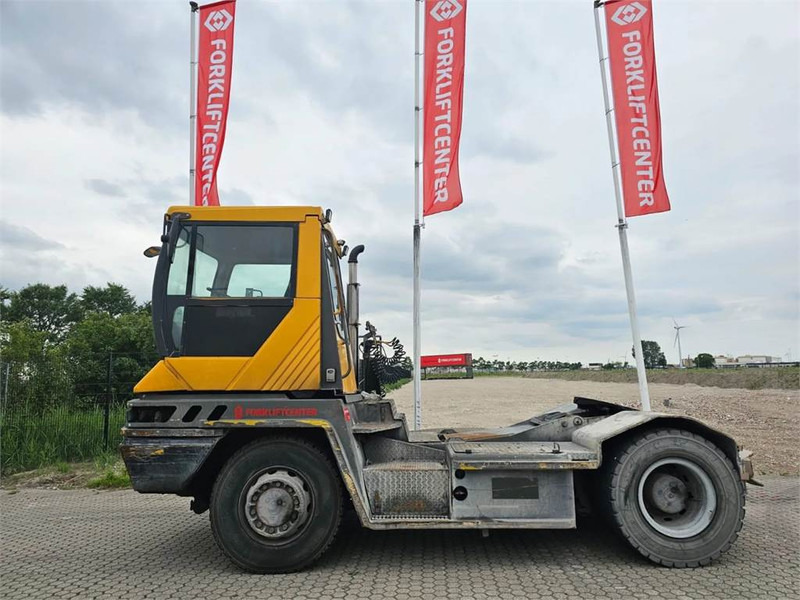Terberg RT282 4x4 - Terminal tractor: picture 4 Terberg RT282 4x4 - Terminal tractor: picture 4