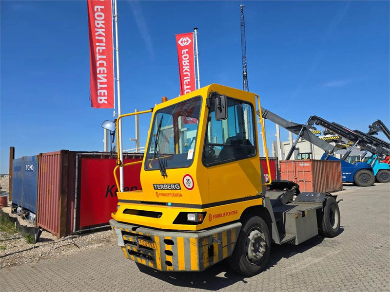 Terberg YT182 - Terminal tractor: picture 2 Terberg YT182 - Terminal tractor: picture 2