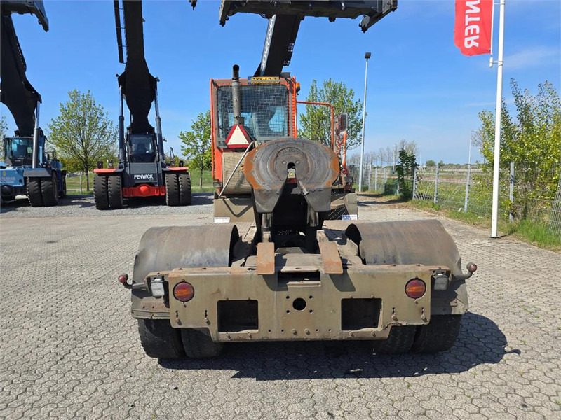 Terberg YT182 - Terminal tractor: picture 5 Terberg YT182 - Terminal tractor: picture 5
