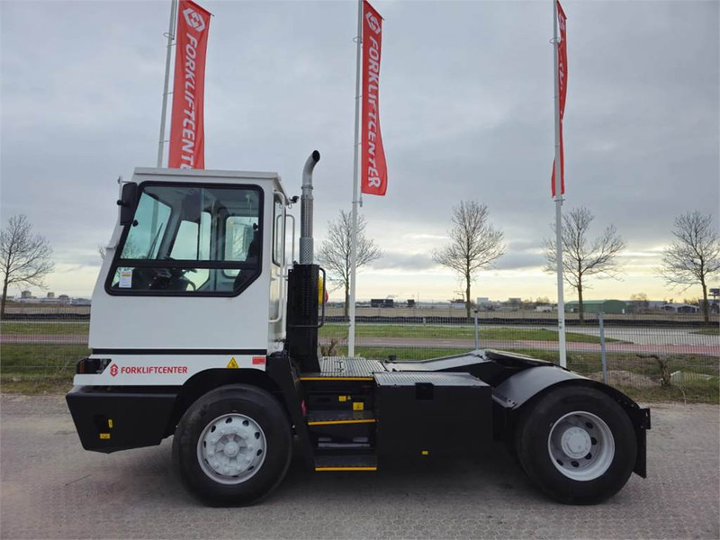 Terberg YT220 - Terminal tractor: picture 4 Terberg YT220 - Terminal tractor: picture 4