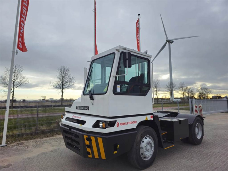 Terberg YT220 - Terminal tractor: picture 2 Terberg YT220 - Terminal tractor: picture 2