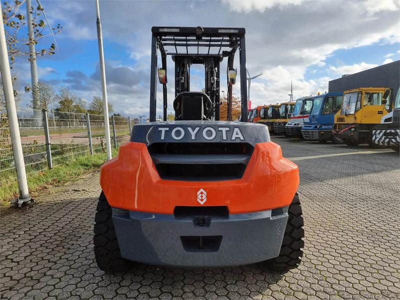 Diesel forklift Toyota 8FD70F: picture 8