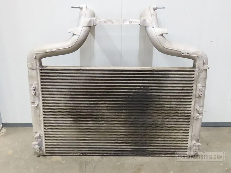 DAF 2204692 | Interkoeler CF - Radiator for Truck: picture 2 DAF 2204692 | Interkoeler CF - Radiator for Truck: picture 2