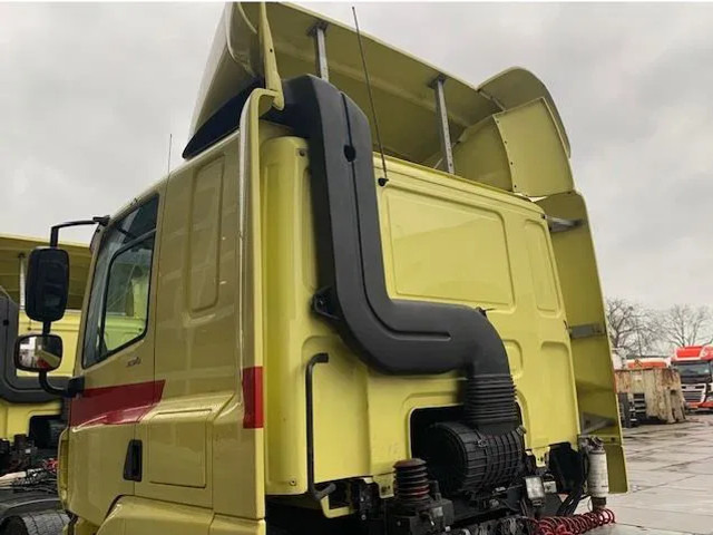 DAF CF Sleeper Cab L2 H1 Euro6 - Cab and interior for Truck: picture 2 DAF CF Sleeper Cab L2 H1 Euro6 - Cab and interior for Truck: picture 2