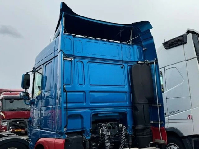 DAF XF 106 SpaceCab Cabine E6 - Cab and interior for Truck: picture 4 DAF XF 106 SpaceCab Cabine E6 - Cab and interior for Truck: picture 4