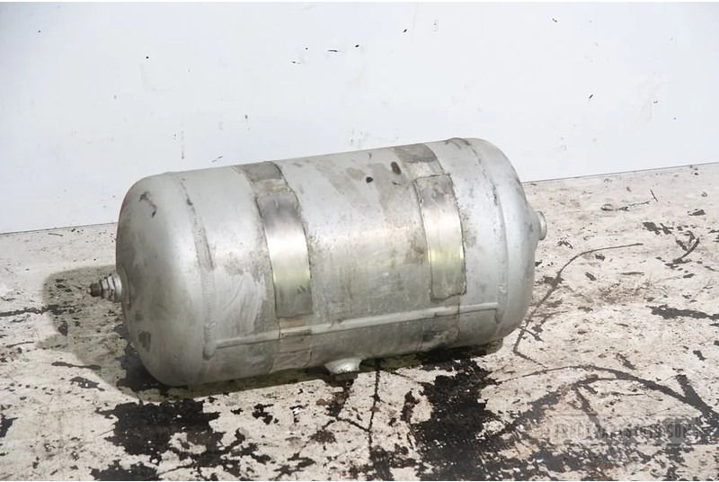 Iveco Compressed Air System Lucht Tank Iveco Used - Brake parts for Truck: picture 1 Iveco Compressed Air System Lucht Tank Iveco Used - Brake parts for Truck: picture 1